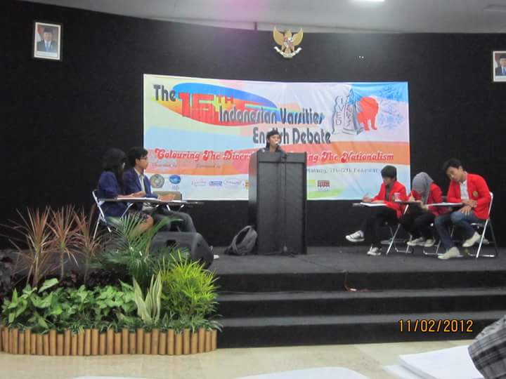 Foto LOMBA DEBAT BAHASA INGGRIS IVED (INDONESIAN VARSITIES ENGLISH DEBATING CHAMPIONSHIP) DI UMM (UNIVERSITAS MUHAMMADIYAH MALANG) INDONESIA 2012