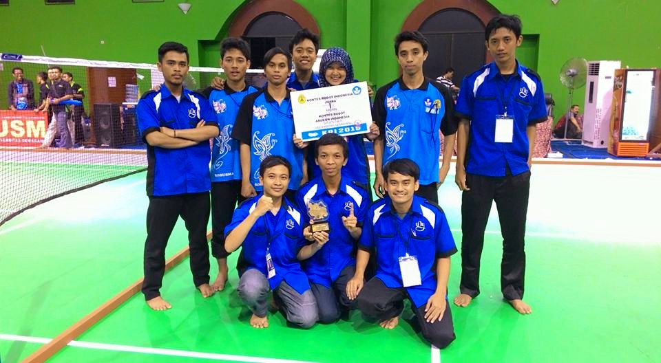 Foto Kontes Robot Indonesia divisi Kontes Robot ABU Indonesia Regional III 2015