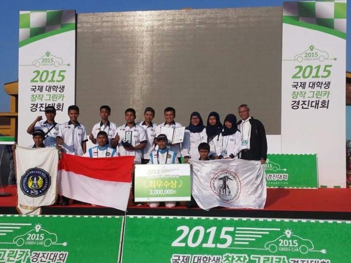 Foto 2015 international students green car competition