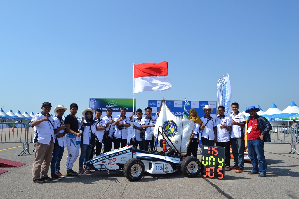Foto 2016 International Student Car Competition