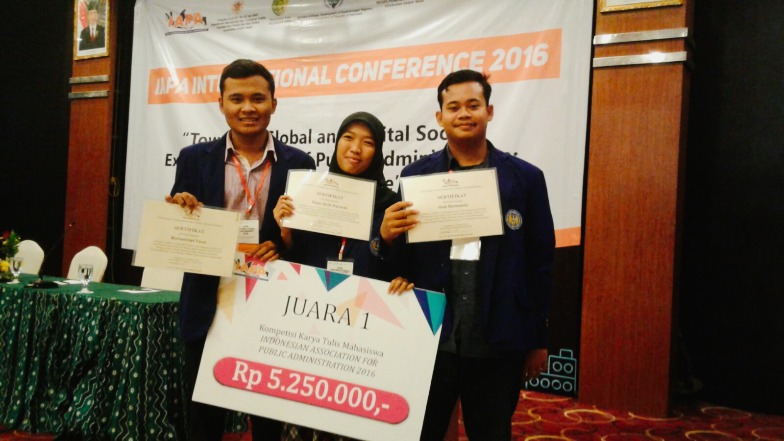 Foto Kompetisi Karya Tulis Mahasiswa (KKTM) Indonesian Association for Public Administration (IAPA) 2016