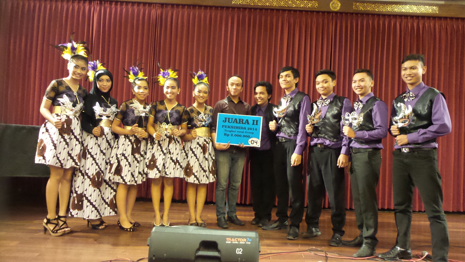 Foto Tangkai Vokal Group dalam Pekan Seni Mahasiswa Tingkat DIY Tahun 2014 di Yogyakarta