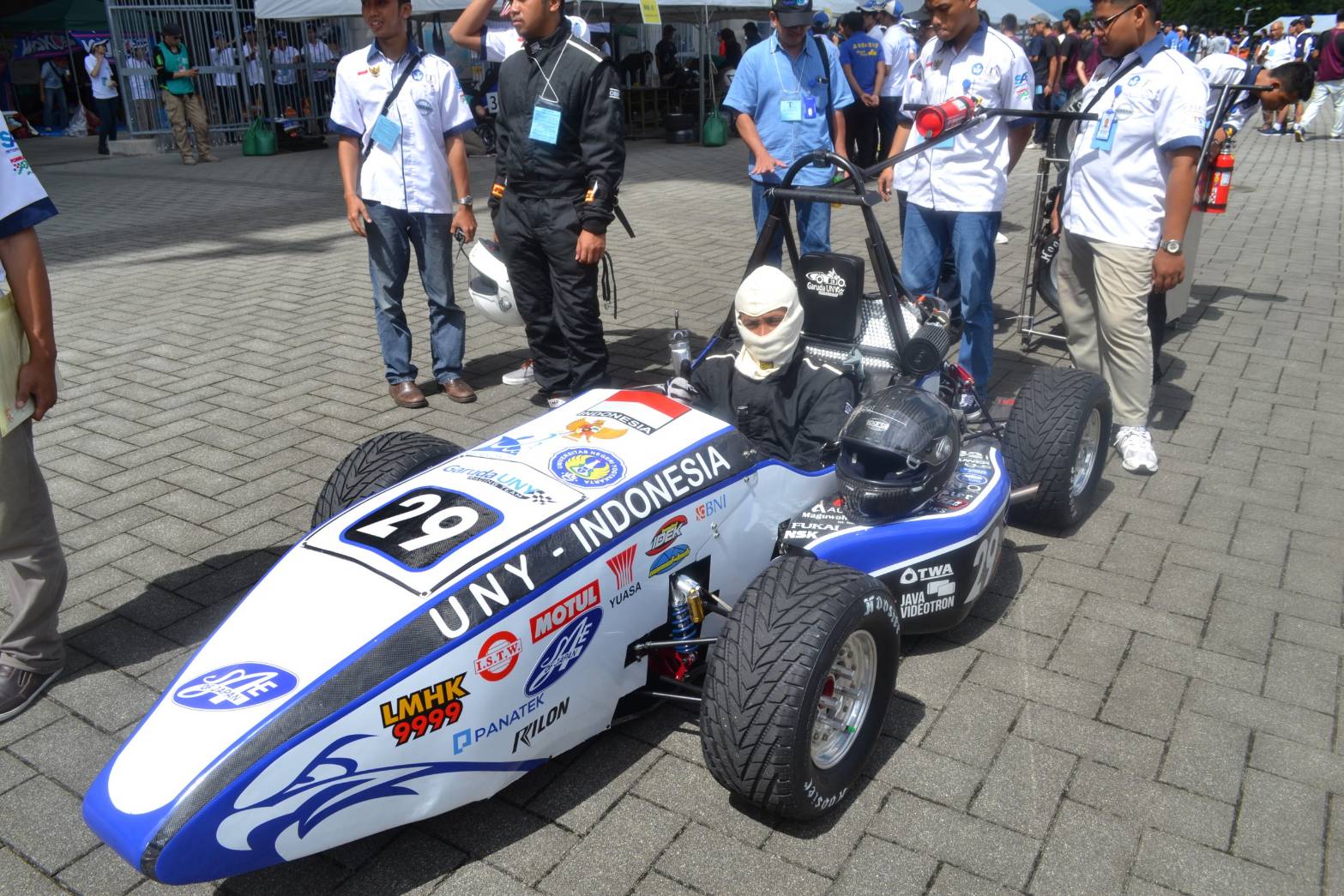 Foto 2016 Student Formula Japan di Ecopa Stadium,