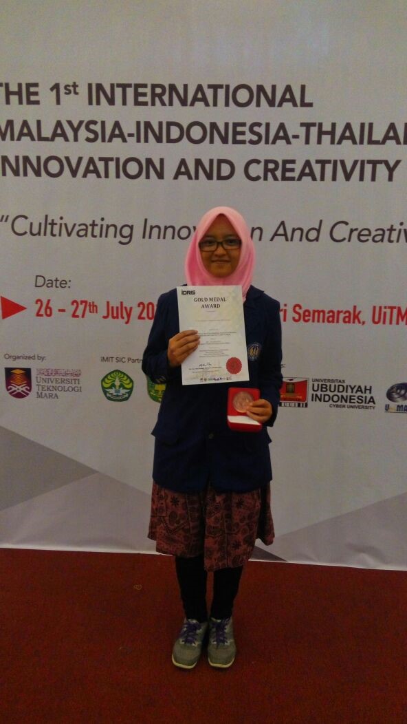 Foto  The 1st International Malaysia-Indonesia-Thailand Symposium on Innovation and Creativity (iMIT SIC 2017)