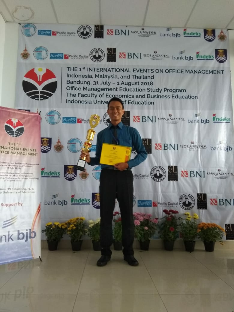 Foto The International Competition on Student's Competence in Office Administration 2018