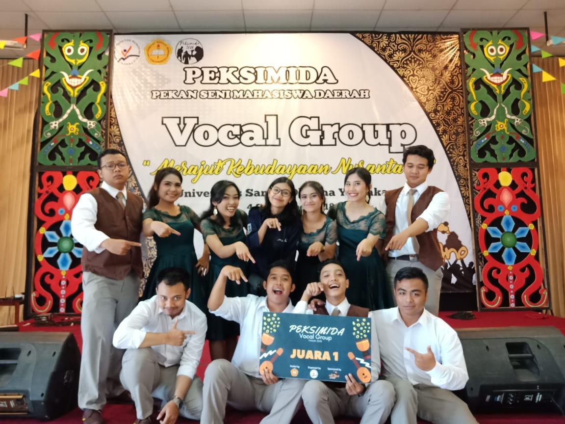 Foto Pekan Seni Mahasiswa Daerah DIY Vocal Group 