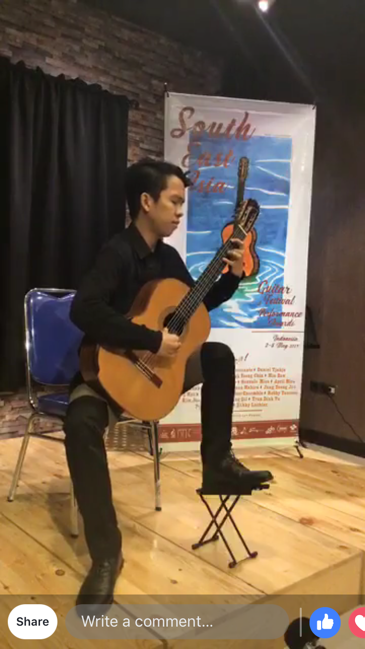 Foto South East Asia guitar performance and artistic award 2019