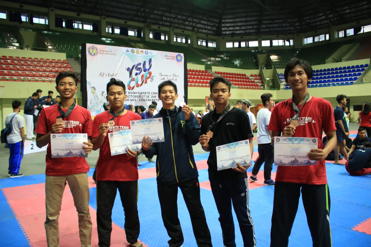 Foto Kejuaraan Karate UNY Cup VIII Se-Asia Tenggara