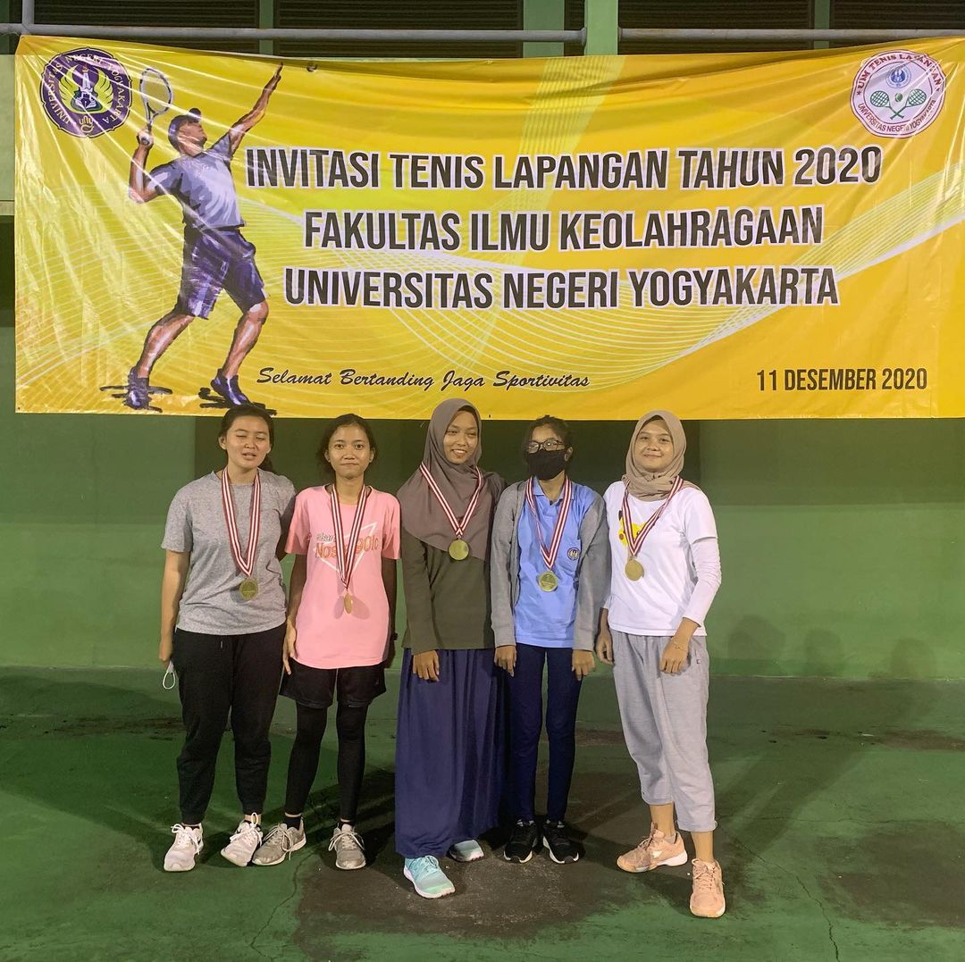Foto Invitasi Pertandingan Tenis Lapangan Universitas Negeri Yogyakarta 2020