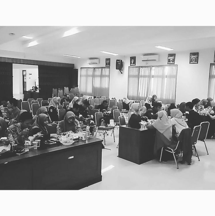 Foto Kompetisi Proposal PKM 5 Bidang Fakultas Ekonomi Universitas Negeri Yogyakarta