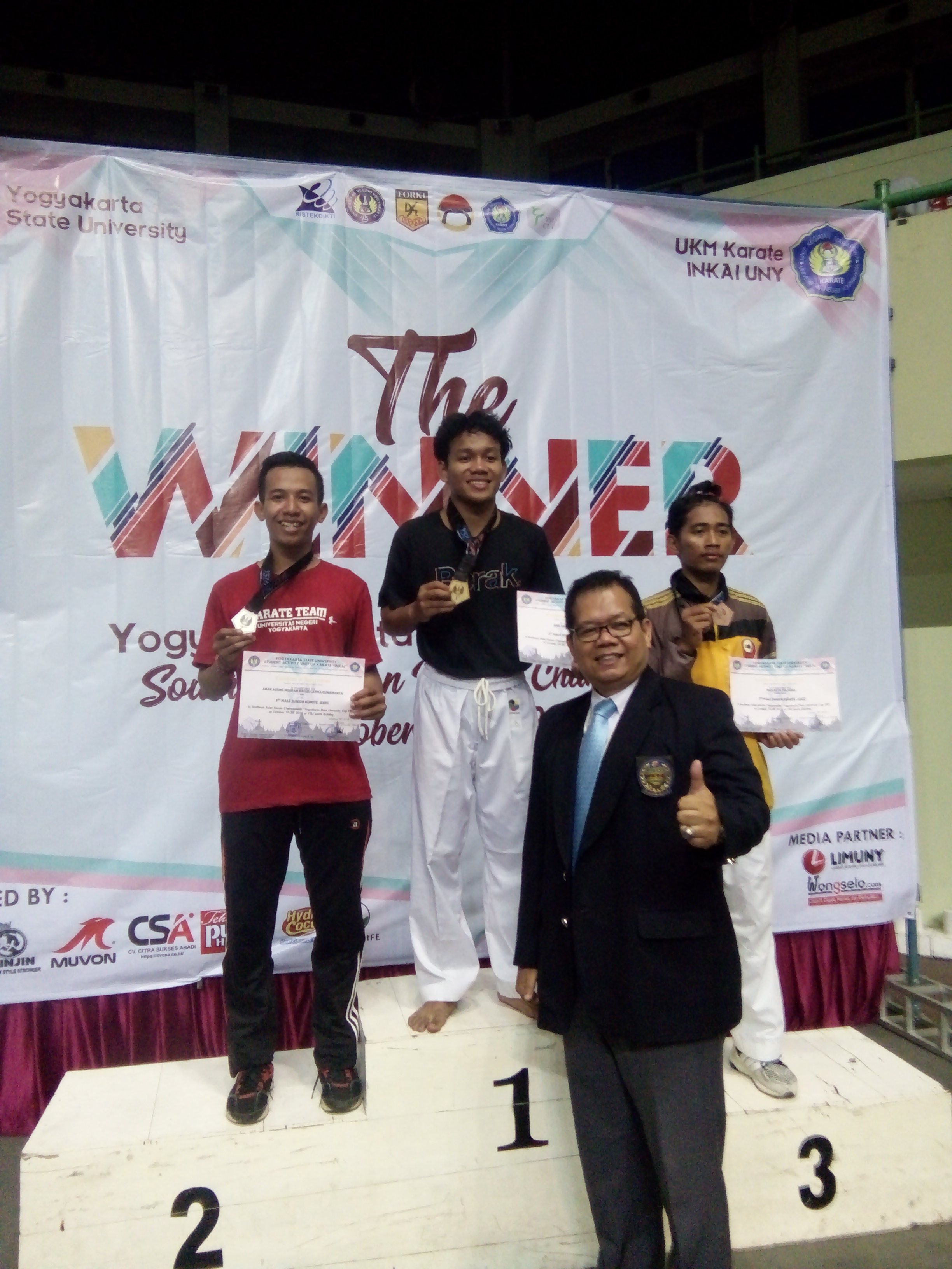 Foto Kejuaraan Karate Asia Tenggara Piala Universitas Negeri Yogyakarta VIII