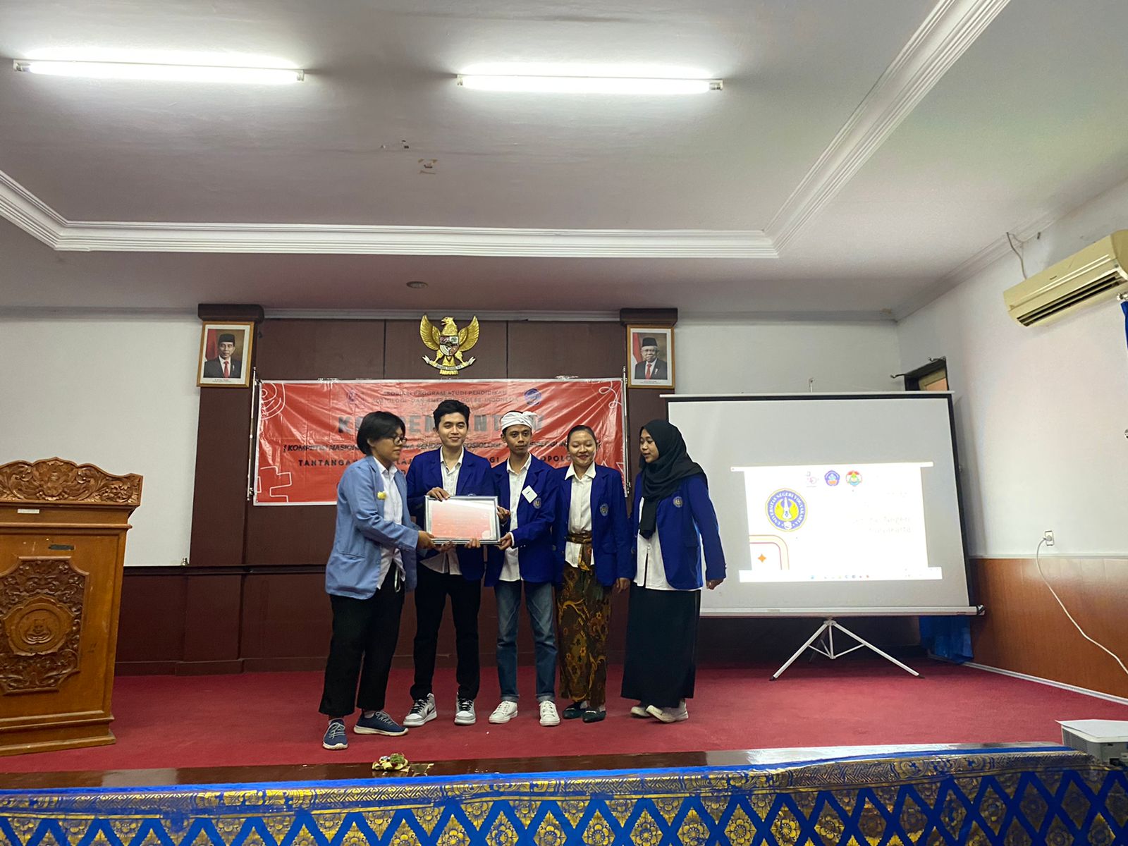 Foto Kompetisi Nasional Mahasiswa Pendidikan Sosiologi - Antropologi Indonesia (KOMPENSANTI) IV Tahun 2022
