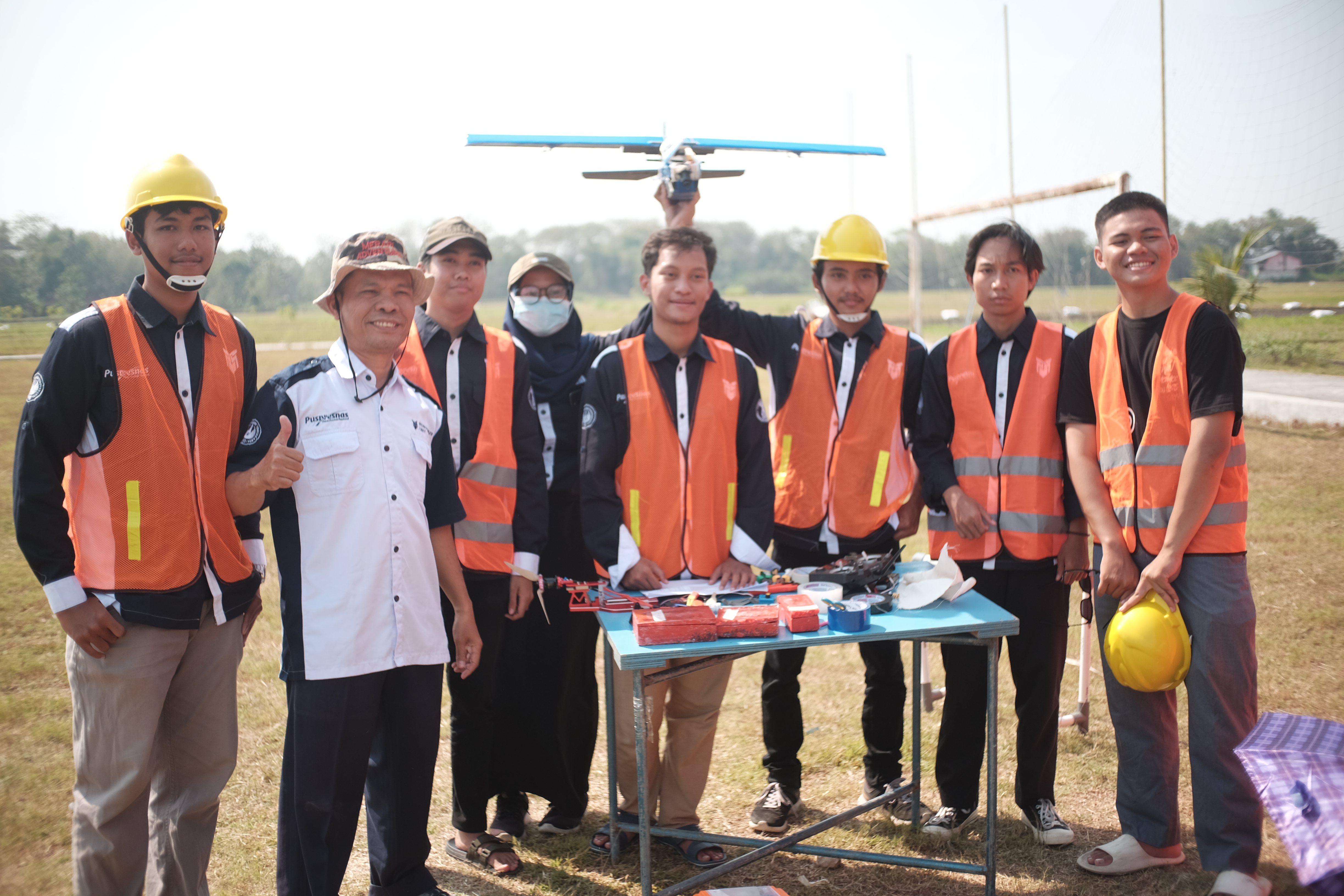 Foto Kontes Robot Terbang Indonesia tahun 2023