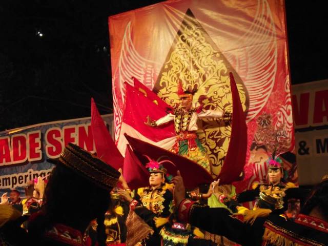 Foto Parade Budaya Jawa Tengah 2013