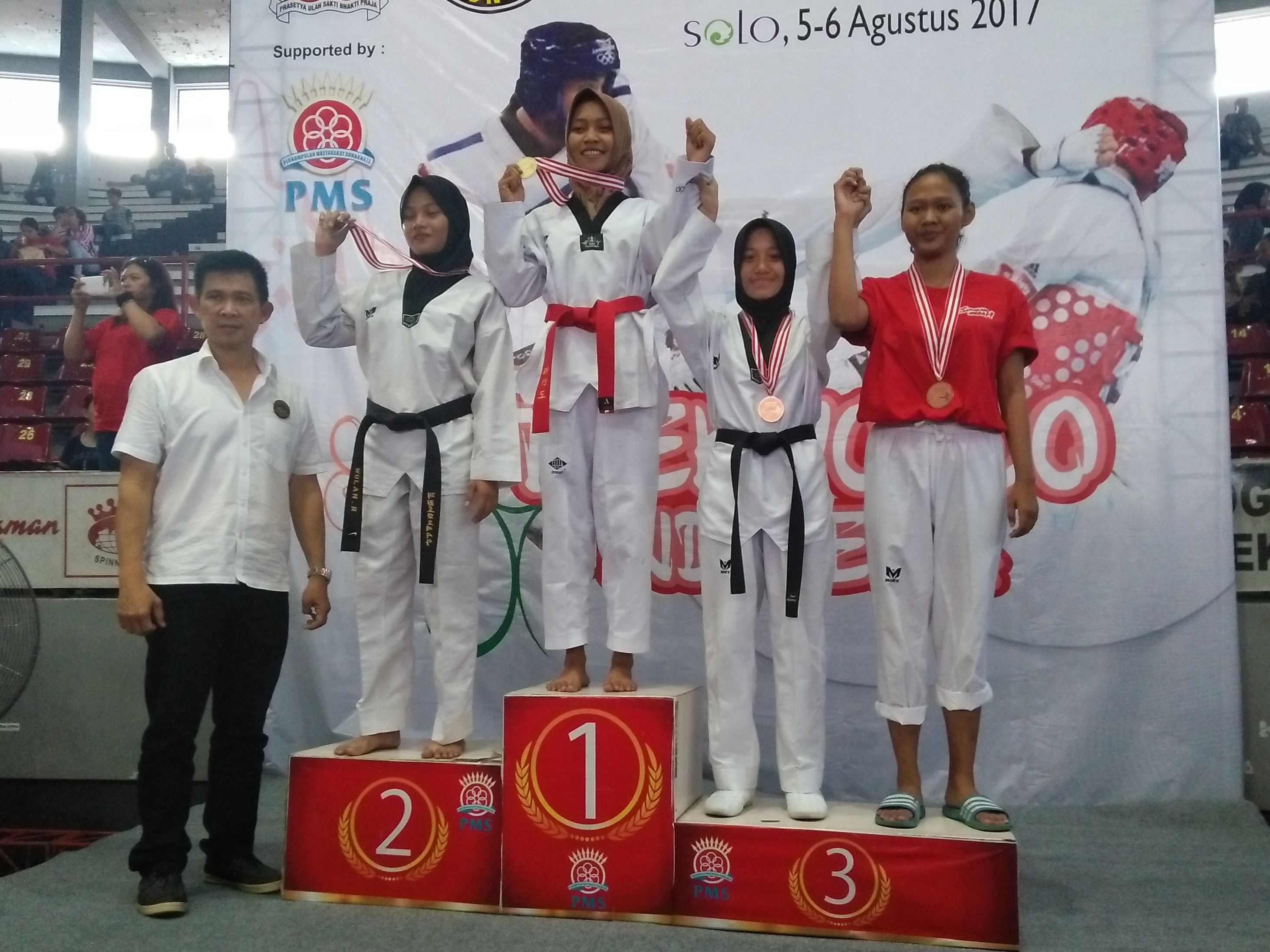 Foto Kejuaraan Daerah Taekwondo Jawa Tengah Junior-Senior 2017