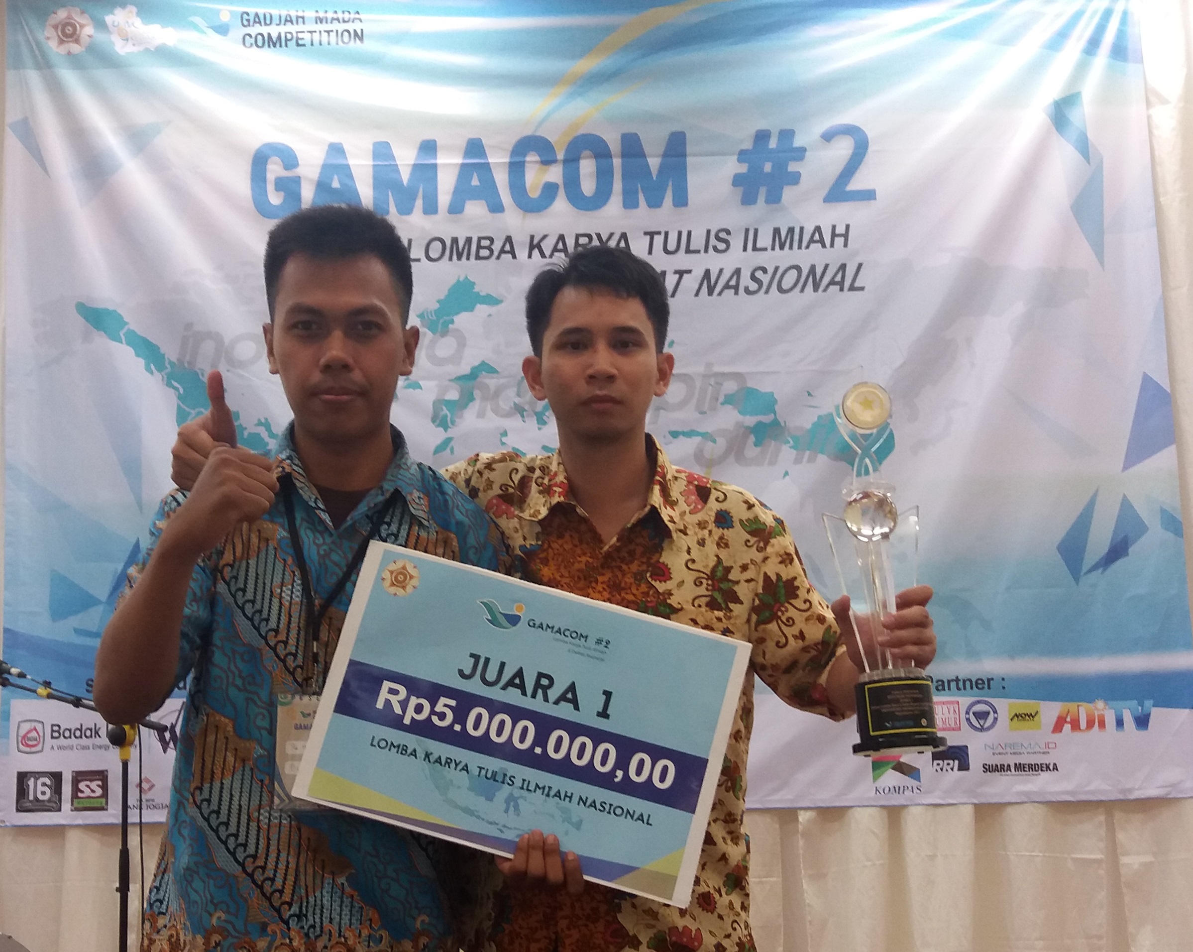Foto 1ST Winner of National Scientific Research GAMACOM at Gadjah Mada University, Yogyakarta, October 2017