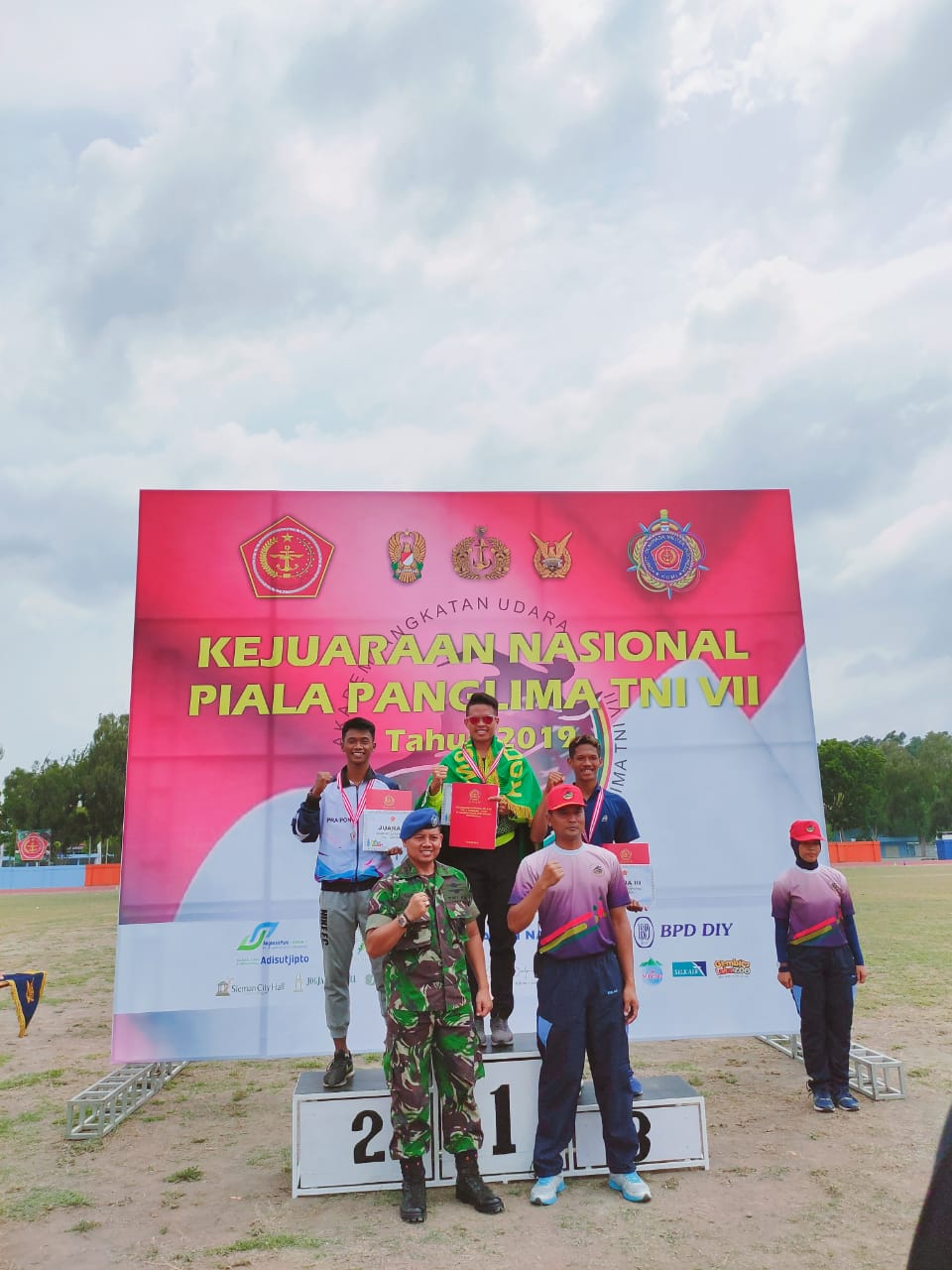 Foto Kejuaraan nasional atletik piala panglima TNI VII