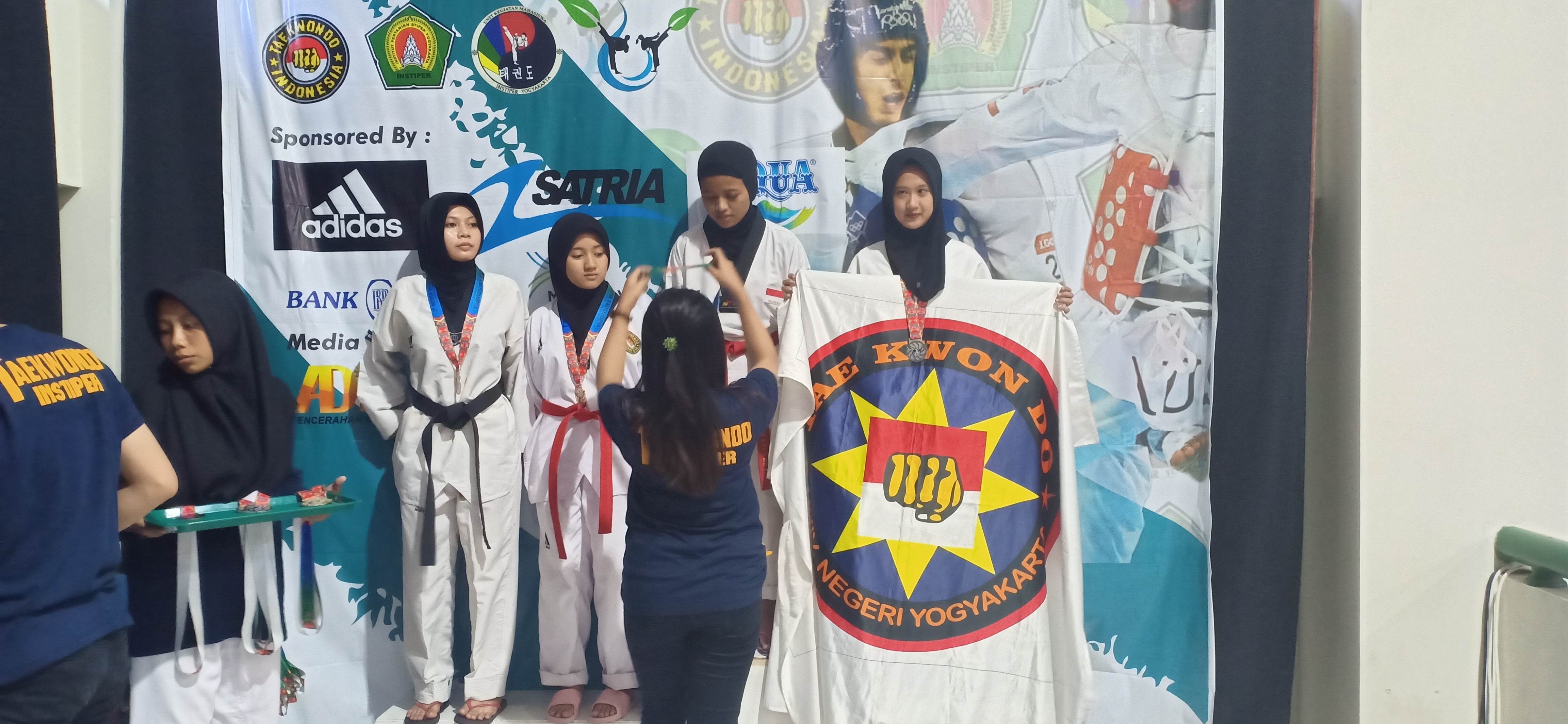 Foto 2nd Instiper taekwondo championship