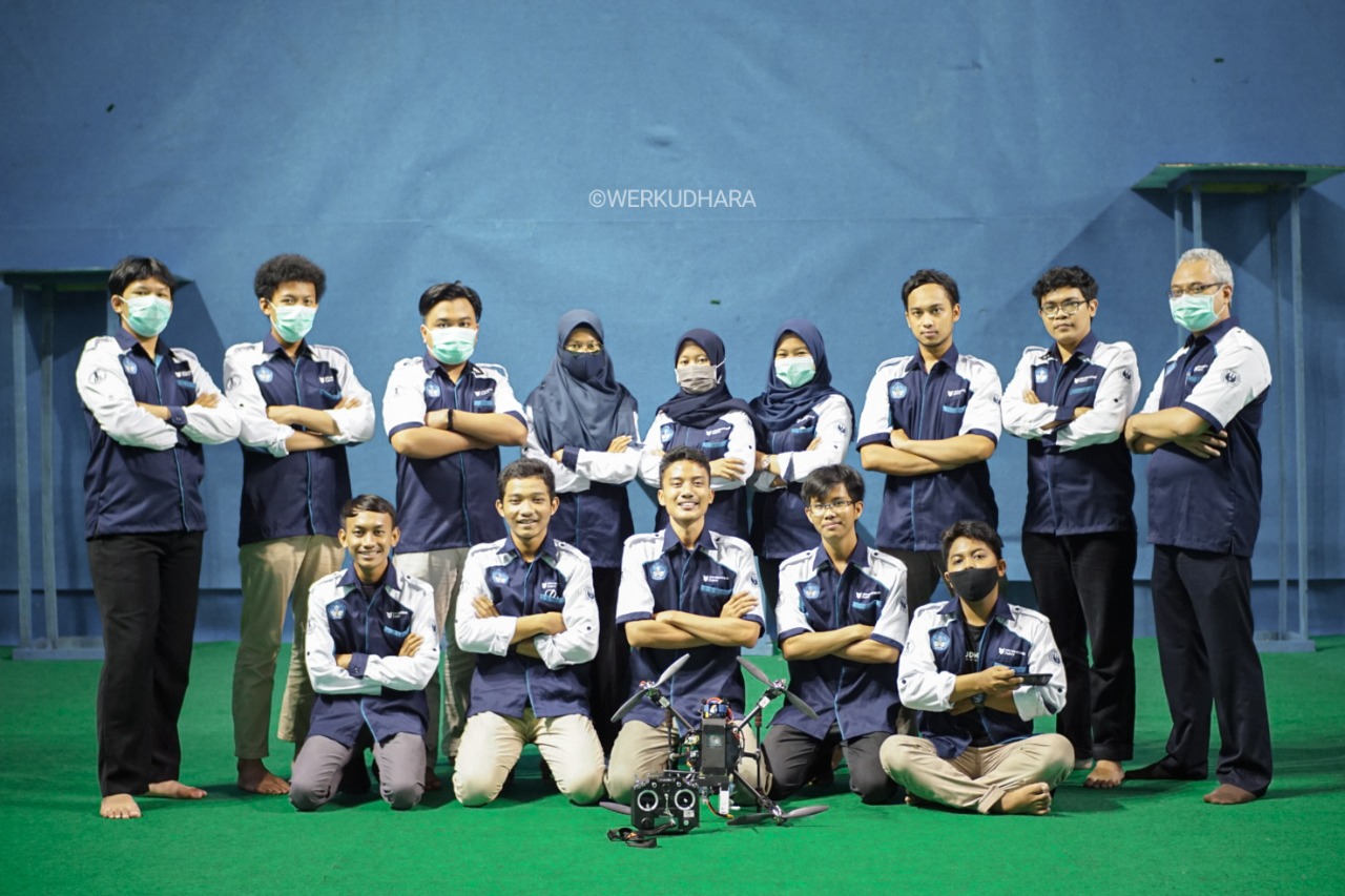 Foto Kontes Robot Terbang Indonesia 2020