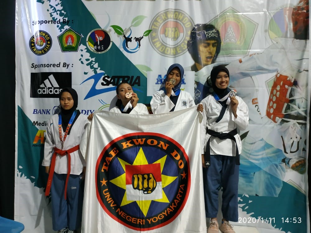 Foto Pertandingan taekwondo instiper ke 2 se-DIY Jawa tengah 2020