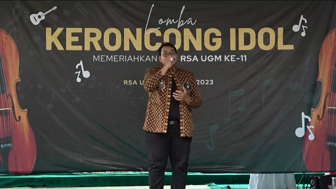 Foto Lomba Menyanyi Keroncong Idol