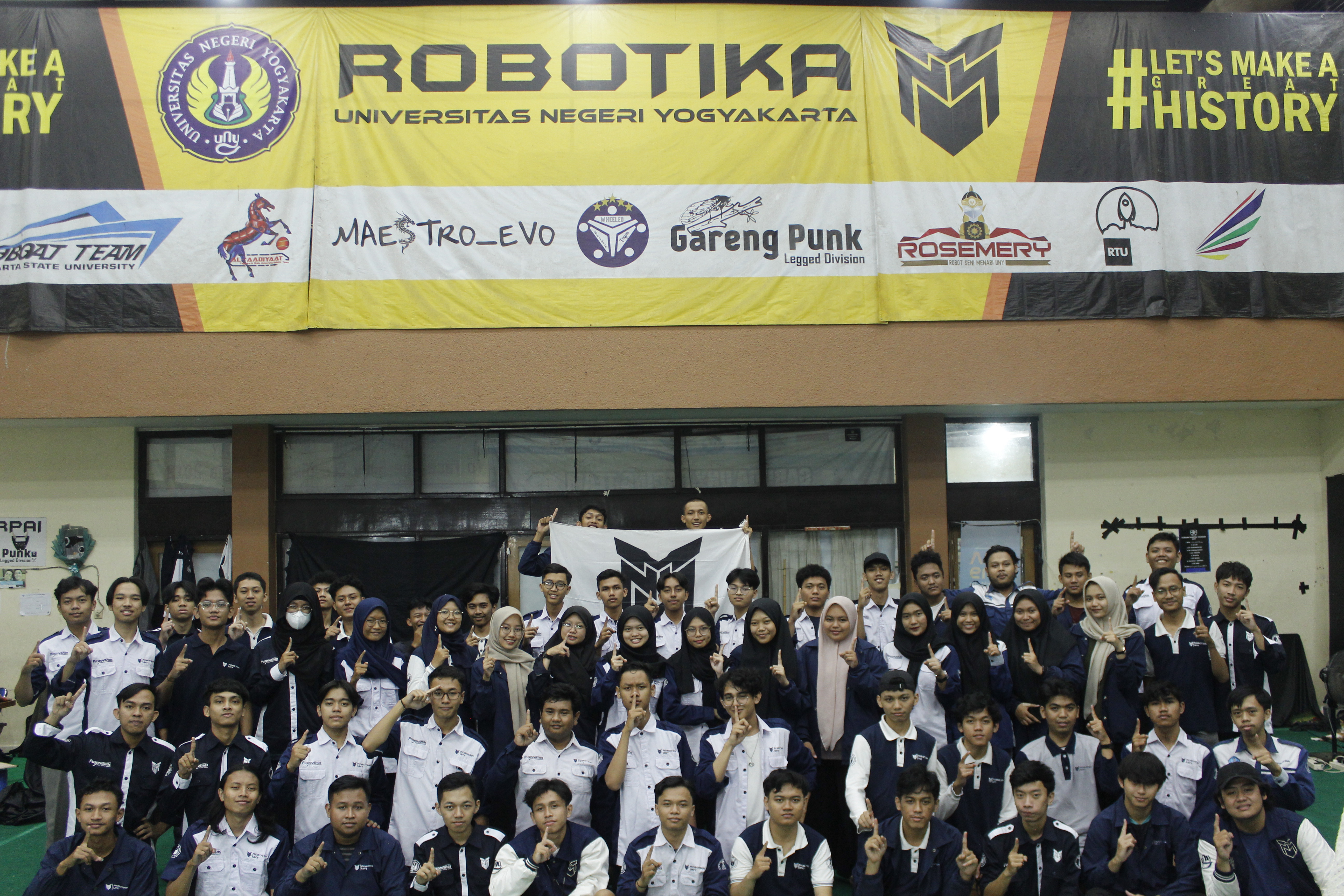 Foto Kontes Robot Indonesia