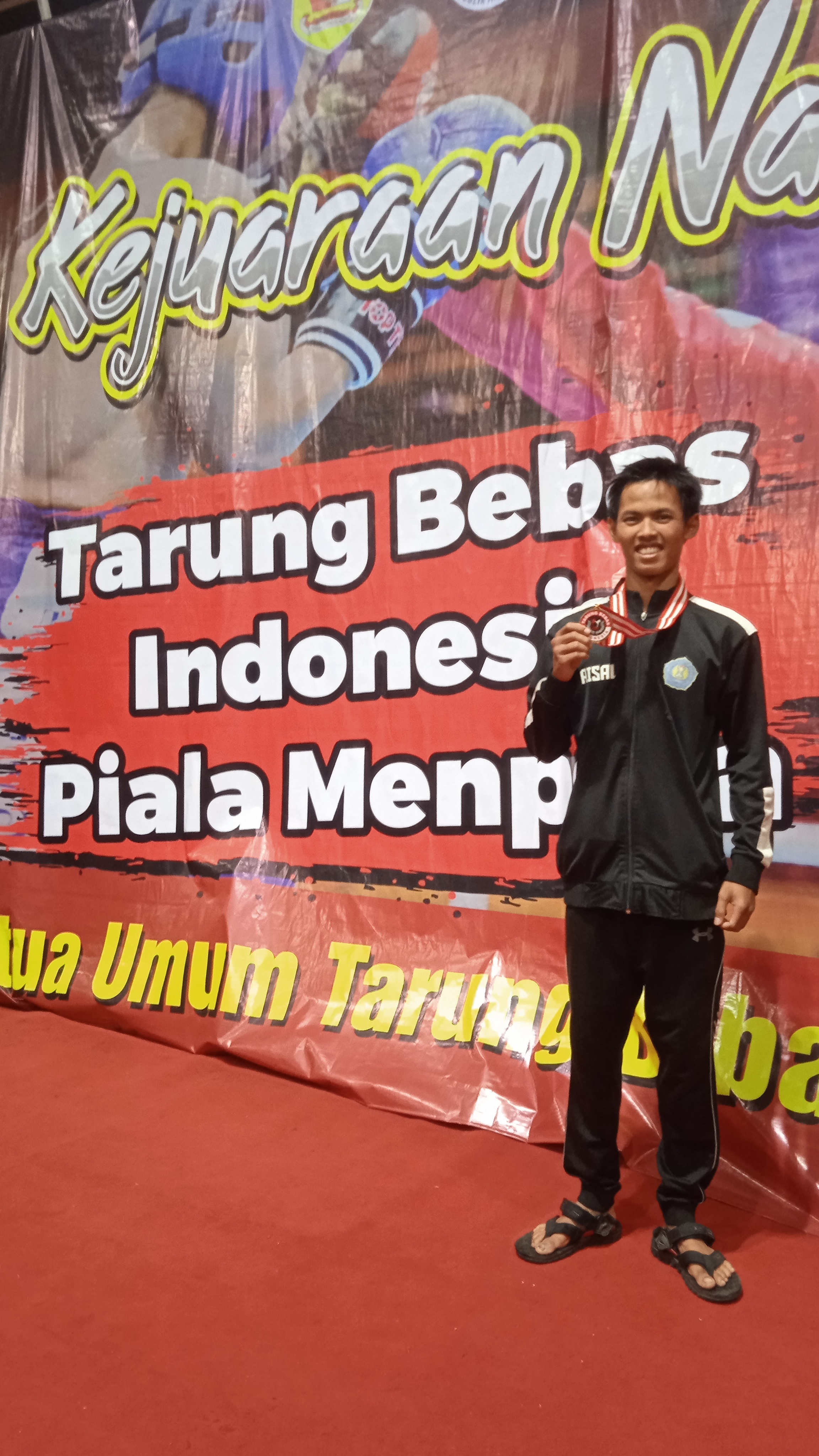 Foto kejuaraan nasional tarung bebas Indonesia piala MENPORA dan ketua PB TBI tahun 2023