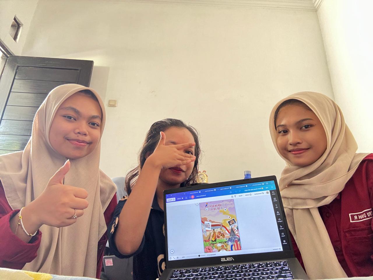 Foto Lomba Poster Mahasiswa Tingkat Nasional Tema Bahasa dan Seni Indonesia Di Era Digital Dalam Kontestasi dan Konstelasi Budaya Global